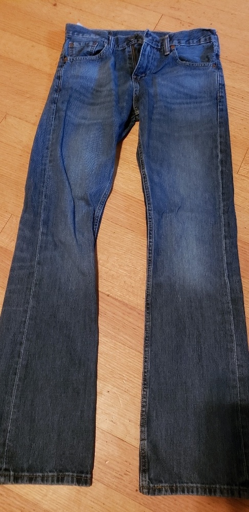 Levi jeans